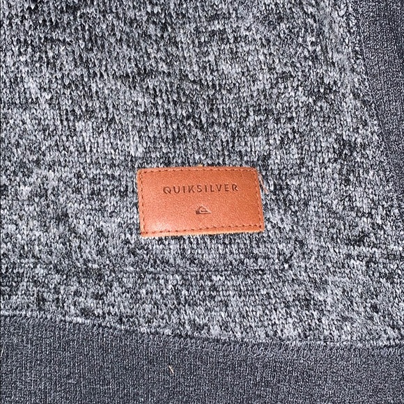 GRAY QUIKSILVER HOODIE - Picture 2 of 4